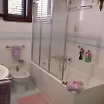Laura *